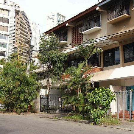 Duplexu Panama Homestay Экстерьер фото